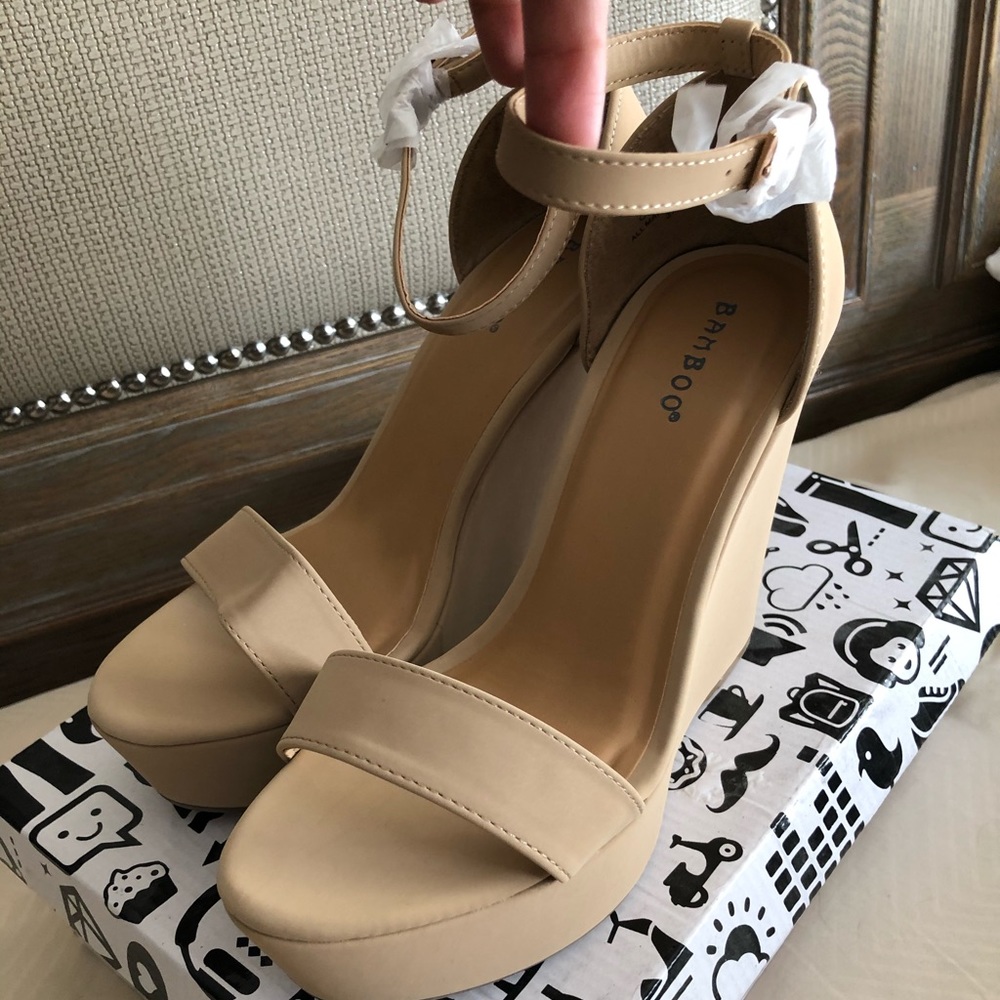 Bamboo nude wedge size 8.5 never worn